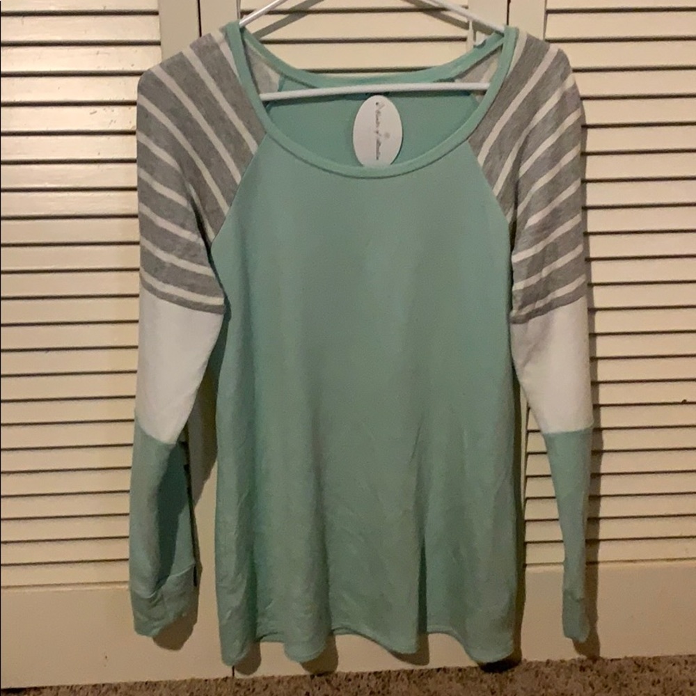 Women’s boutique top